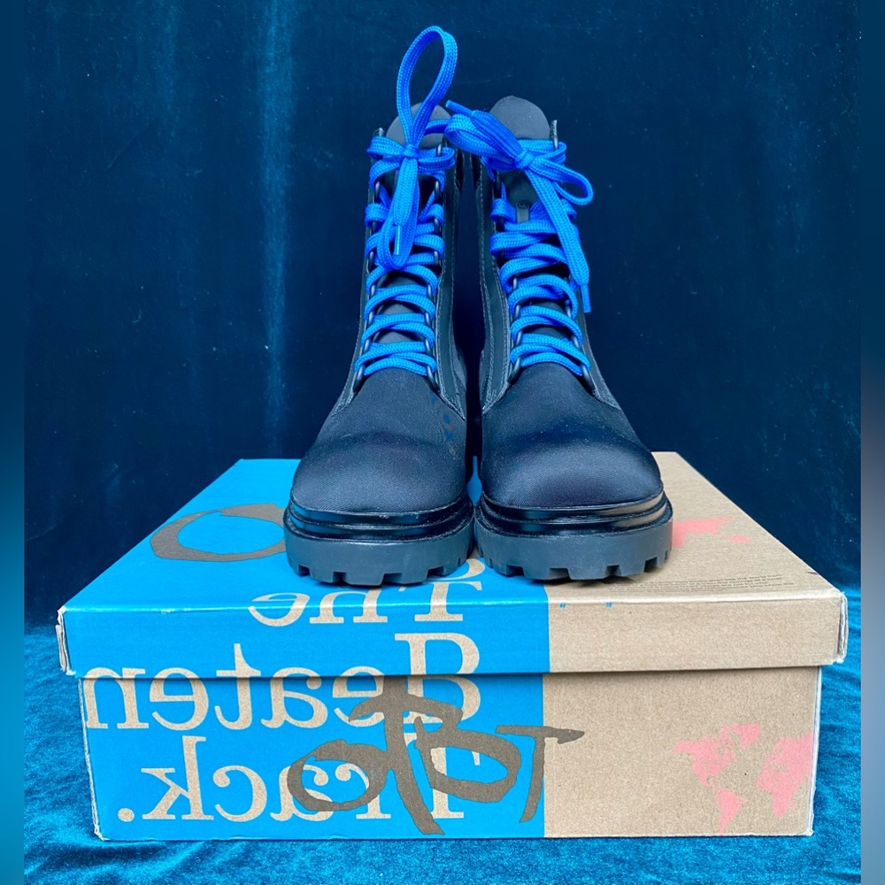 NIB OTBT Commander satin combat boots